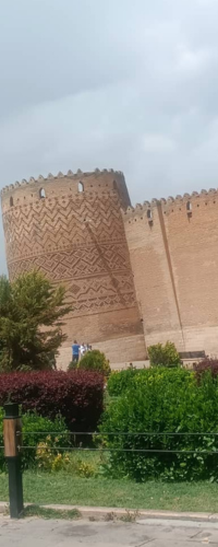 نظارت بر عملیات اجرایی استحکام بخشی برج جنوب شرقی ارگ کریمخانی