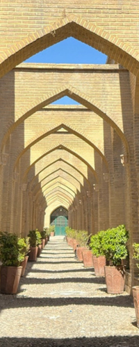 طراحی و نظارت استحکام بخشی شانزده دهانه انتهایی بازار وکیل جنوبی